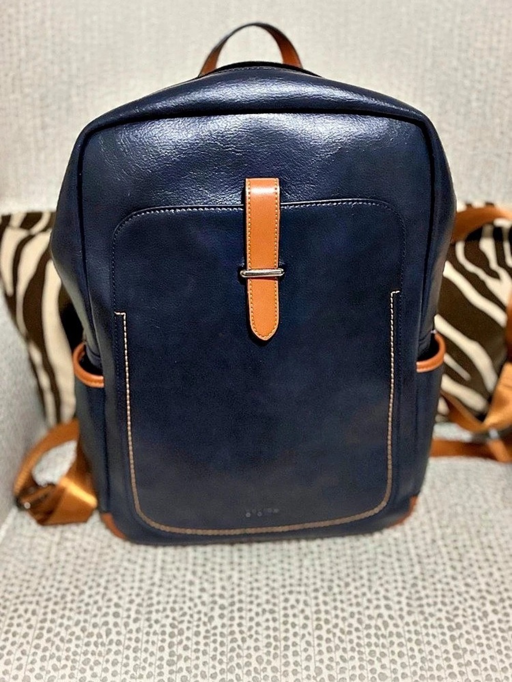 Leather-Style Backpack in Blue & Brown Like New vegan Bromen